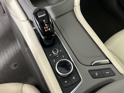 Certified 2021 Cadillac XT5 Premium Luxury AWD/4WD image 19