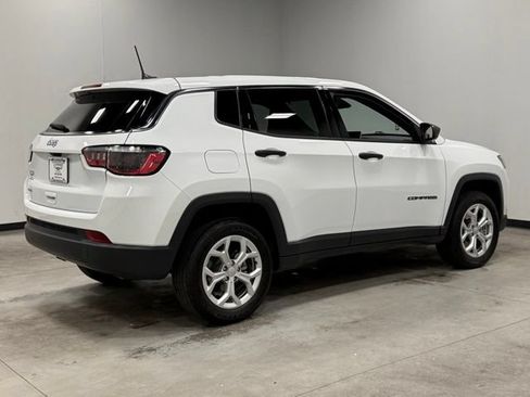 Used 2024 Jeep Compass Sport AWD/4WD image 12