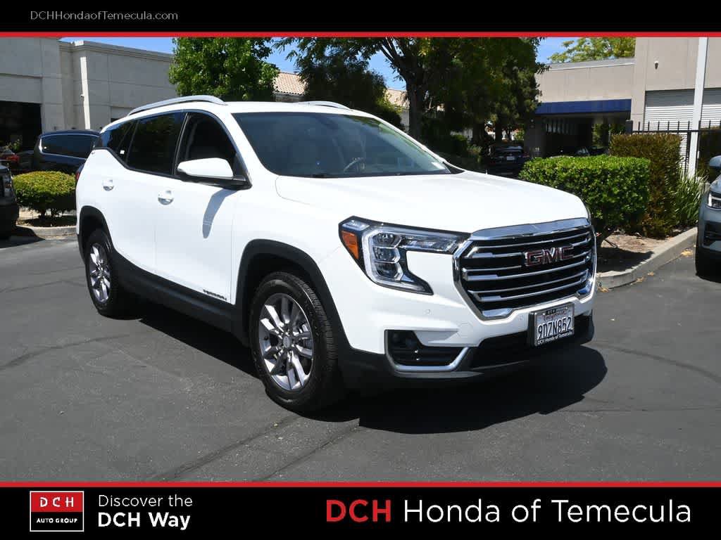 Used 2023 GMC Terrain SLT w/ Tech Package AWD/4WD image 3