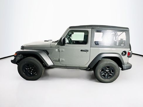 Used 2021 Jeep Wrangler Sport AWD/4WD image 4