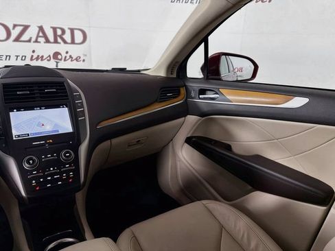 Certified 2019 Lincoln MKC Select w/ Select Plus Package FWD image 27