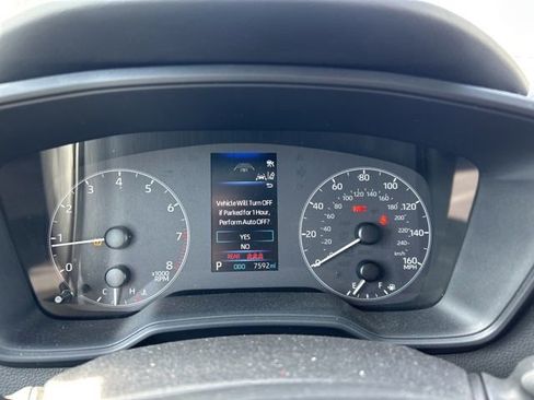Used 2025 Toyota Corolla SE image 10
