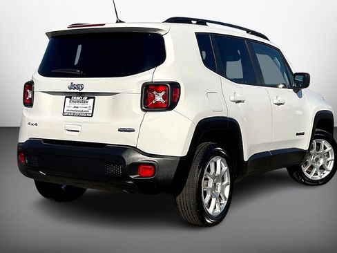 Certified 2022 Jeep Renegade Latitude image 12