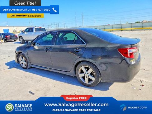 Used 2014 Toyota Camry SE FWD image 3
