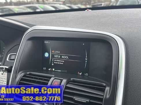 Used 2016 Volvo XC60 T6 w/ Proximity Package AWD/4WD image 39