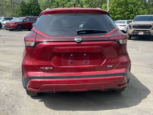 Used 2022 Nissan Kicks SV FWD image 6