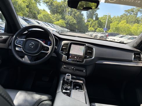 Certified 2023 Volvo XC90 B6 Ultimate w/ Lounge Package AWD/4WD image 30