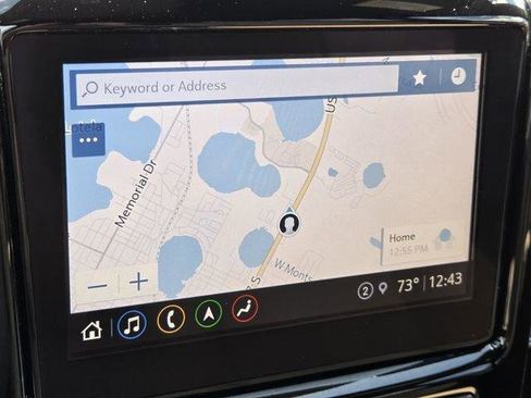 Used 2023 Chevrolet Traverse Premier FWD image 23
