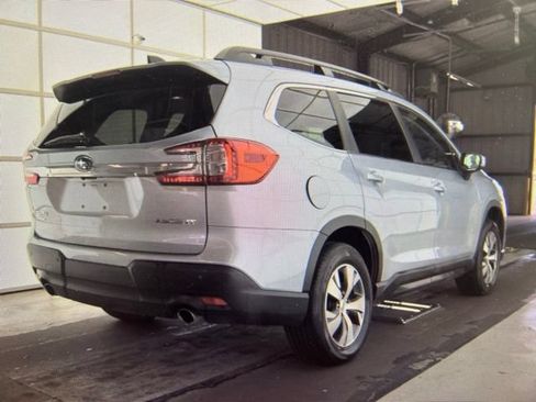 Certified 2025 Subaru Ascent Premium AWD/4WD image 2