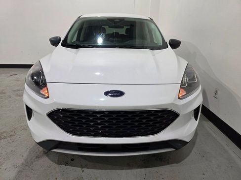 Used 2022 Ford Escape SE image 10