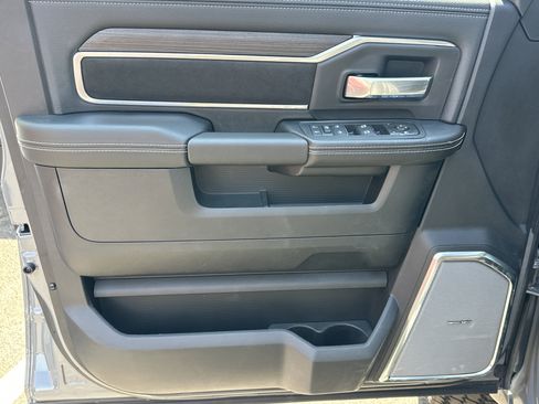 New 2026 RAM 5500 Laramie AWD/4WD image 28