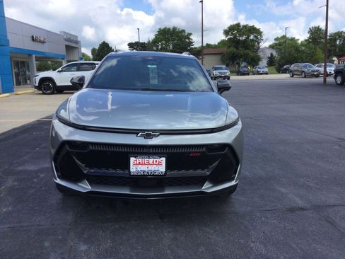Used 2024 Chevrolet Equinox EV RS w/ Active Safety Package 3 image 4