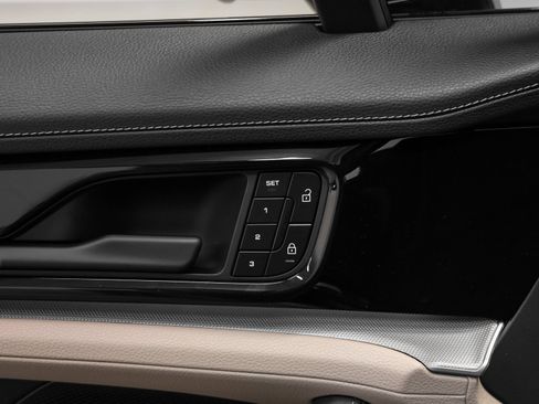 Certified 2026 Porsche Panamera 4 AWD/4WD image 30