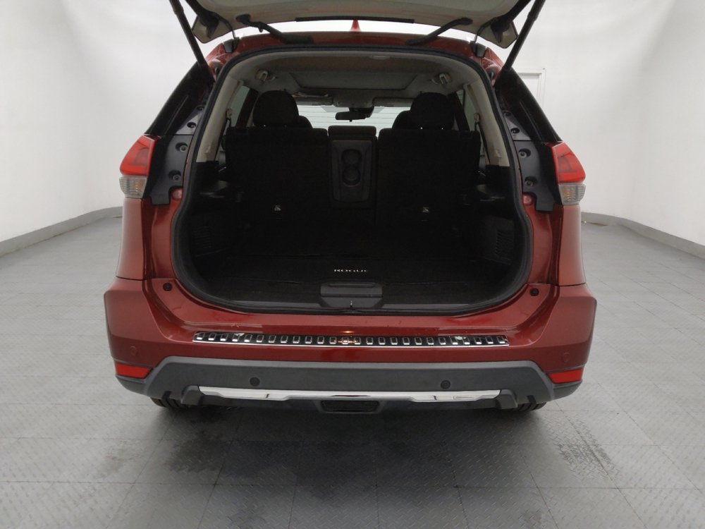 Used 2019 Nissan Rogue SV w/ Sun & Sound Touring Package AWD/4WD image 29