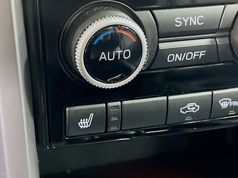 Used 2022 Subaru Ascent Limited w/ Technology Package image 21