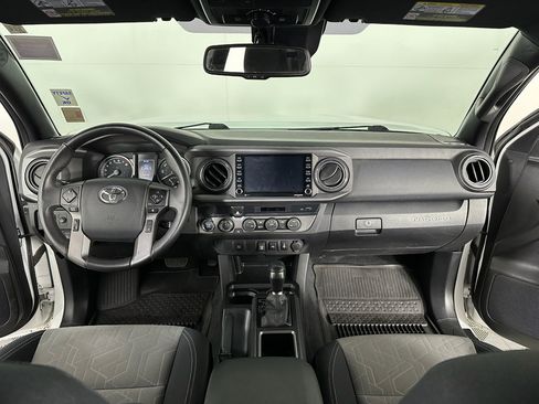 Used 2023 Toyota Tacoma TRD Off-Road image 6