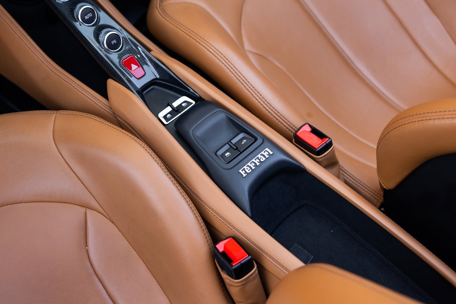 Used 2021 Ferrari F8 Tributo RWD image 63