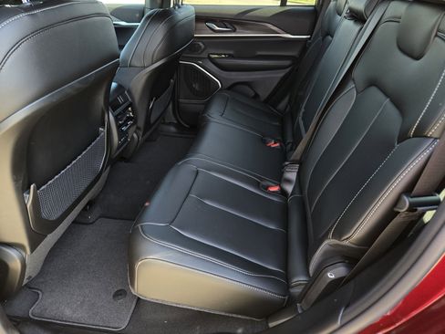 New 2026 Jeep Grand Cherokee Limited w/ Trailer Tow Package image 15