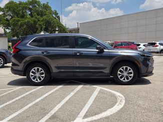 Used 2025 Honda CR-V LX video 2