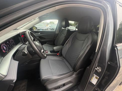 Used 2026 Volkswagen Tiguan SE AWD/4WD image 29