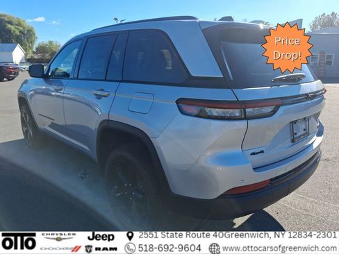 New 2025 Jeep Grand Cherokee Limited w/ Black Appearance Package image 5