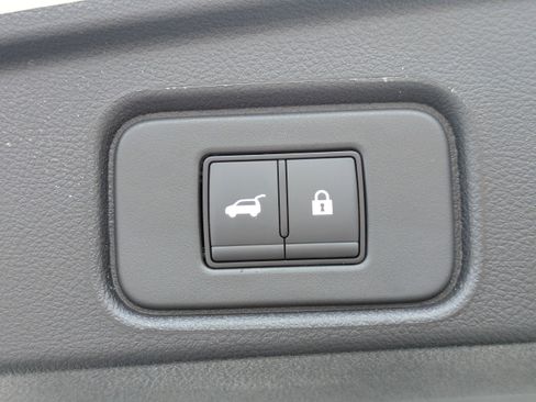 New 2026 Nissan Pathfinder SL FWD image 14