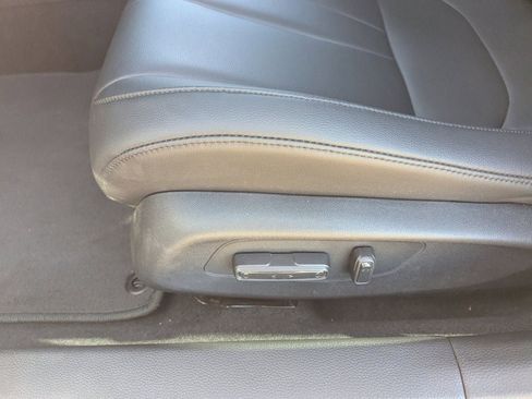 Certified 2025 Acura Integra Premium image 26