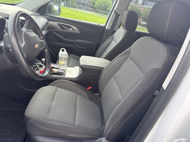 Used 2021 Chevrolet Traverse LT FWD image 9