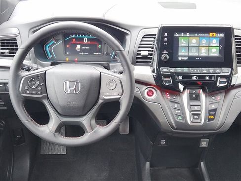 Used 2024 Honda Odyssey Sport image 16