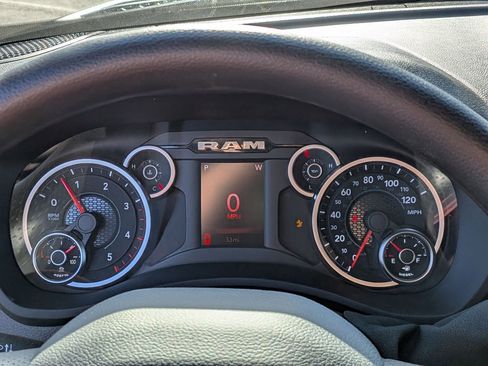 New 2026 RAM 2500 Tradesman AWD/4WD image 18