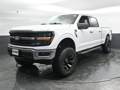 Used 2024 Ford F150 XLT w/ Tow/Haul Package image 9