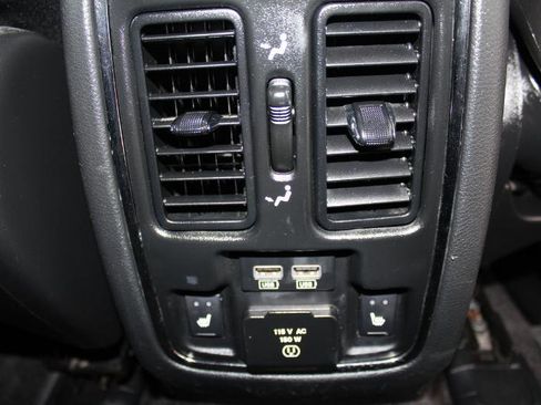 Used 2018 Jeep Grand Cherokee Limited image 21