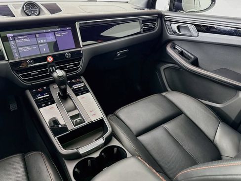 Certified 2023 Porsche Macan Turbo AWD/4WD image 25