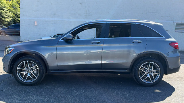 Used 2019 Mercedes-Benz GLC 300 4MATIC image 7