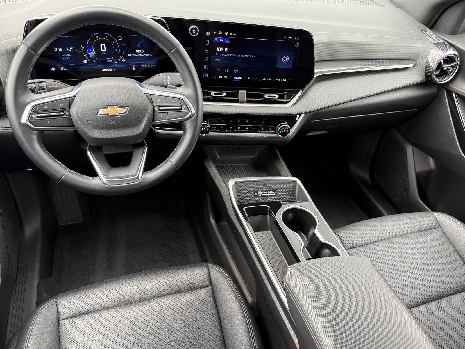 Used 2025 Chevrolet Equinox LT w/ Convenience Package II FWD image 12