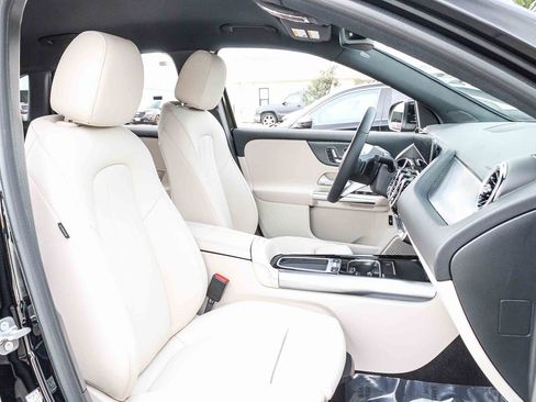 Certified 2026 Mercedes-Benz GLA 250 4MATIC image 18