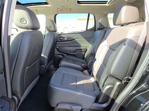 Used 2023 GMC Acadia Denali w/ Denali Ultimate Package image 10
