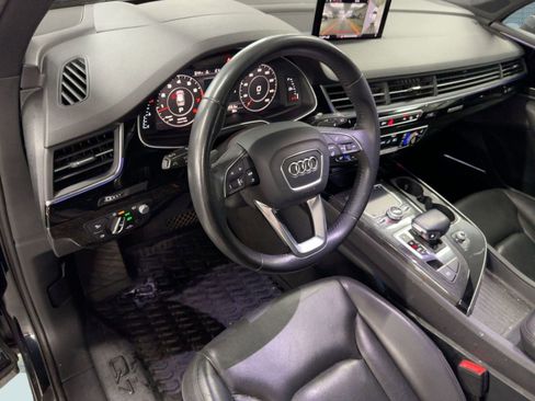 Used 2017 Audi Q7 3.0T Prestige image 4