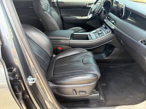 Used 2021 Hyundai Palisade Limited FWD image 13