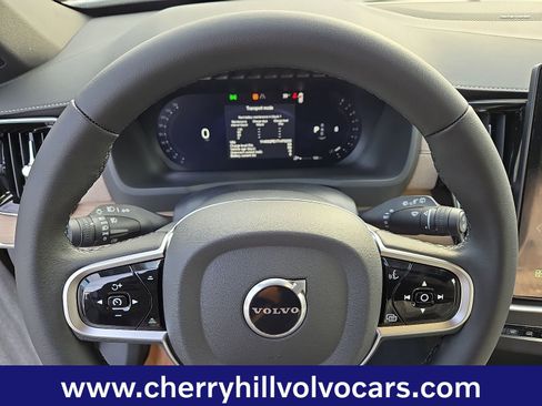 New 2026 Volvo XC90 B6 Plus w/ Protection Package Premier image 15