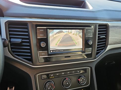 Certified 2023 Volkswagen Atlas Cross Sport SE image 16