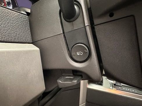 Used 2013 Ford F150 FX4 w/ Mid Equipment Group AWD/4WD image 14