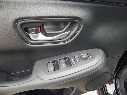 Used 2024 Honda HR-V LX image 15