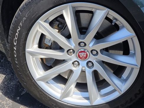 Used 2016 Jaguar F-TYPE Coupe RWD image 10