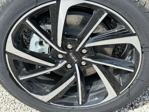 New 2026 Lincoln Corsair Grand Touring AWD/4WD image 17
