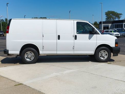 Used 2020 Chevrolet Express 2500 w/ Driver Convenience Package RWD image 11