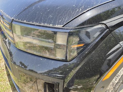 Used 2024 Hyundai Santa Fe Limited FWD image 7