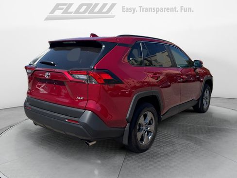 Used 2025 Toyota RAV4 XLE w/ Convenience Package FWD image 7