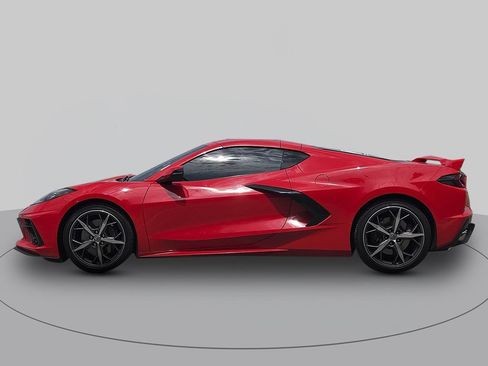 Used 2022 Chevrolet Corvette Stingray Preferred Cpe w/ Z51 Performance Package RWD image 6