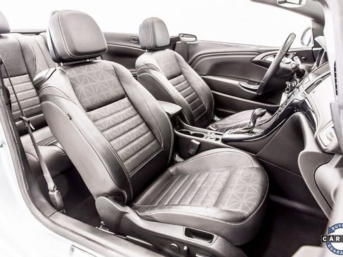 Used 2019 Buick Cascada Premium image 32